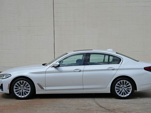 Used 2021 BMW 530i w/ Convenience Package RWD image 51