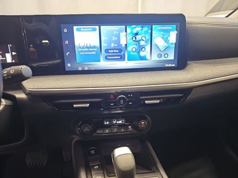 New 2026 Nissan Kicks SV w/ Illumination Package FWD image 19