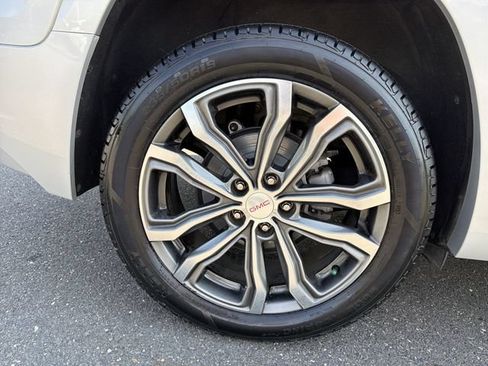 Used 2019 GMC Terrain Denali w/ Comfort Package AWD/4WD image 34