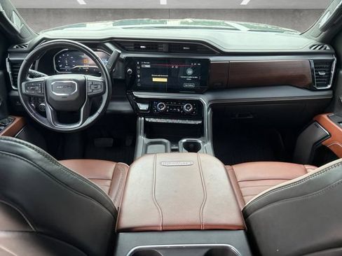 Used 2024 GMC Sierra 3500 Denali Ultimate AWD/4WD image 20