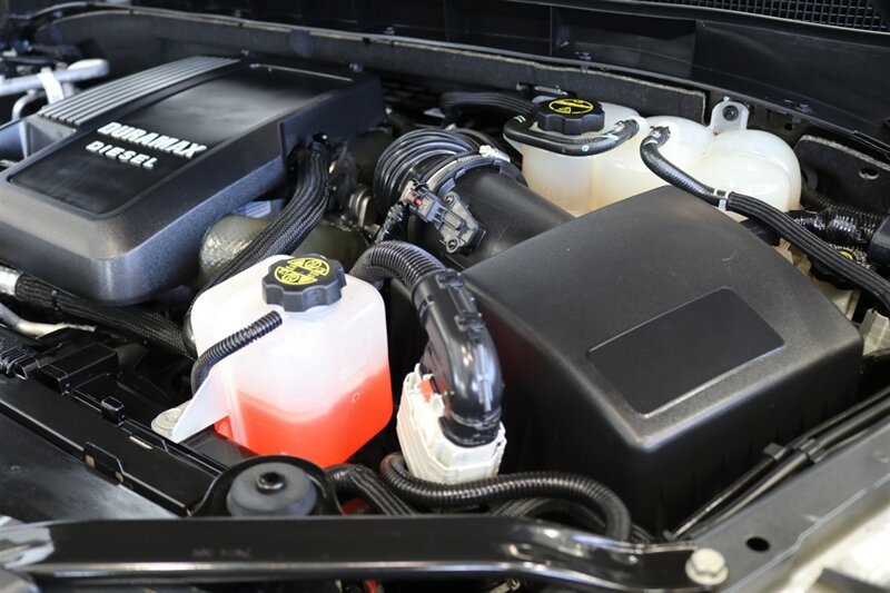 Used 2022 GMC Yukon Denali AWD/4WD image 40