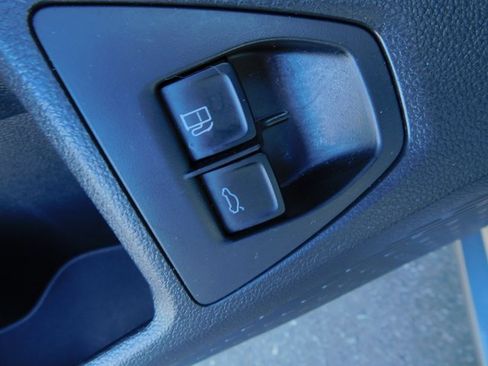 Used 2024 Volkswagen Jetta SE image 29