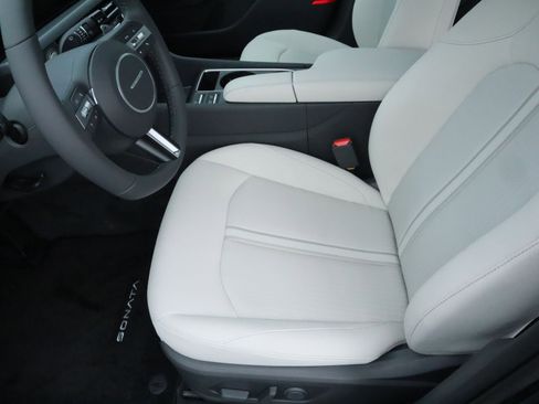 New 2026 Hyundai Sonata SEL FWD image 16