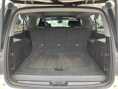 Used 2015 Chevrolet Suburban LTZ image 39