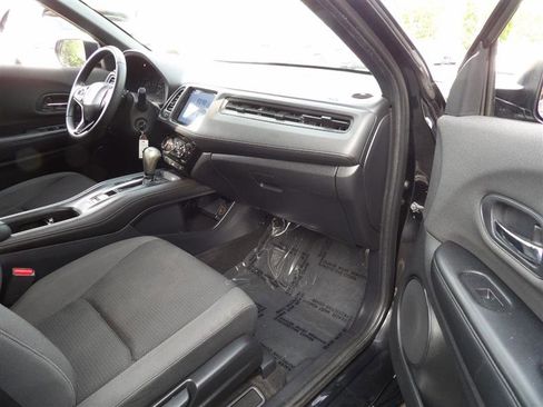 Used 2019 Honda HR-V Sport image 12