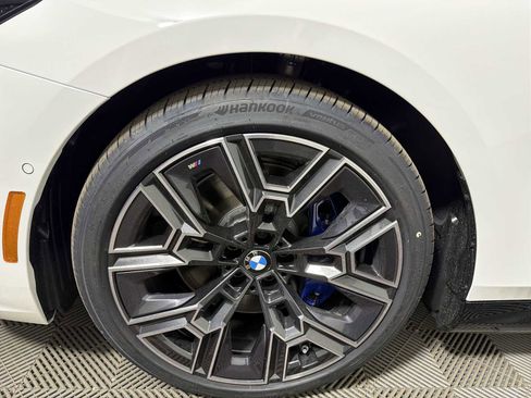 New 2026 BMW i5 eDrive40 w/ M Sport Package image 10