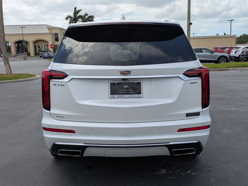 Certified 2022 Cadillac XT6 Premium Luxury w/ Platinum Package AWD/4WD image 6
