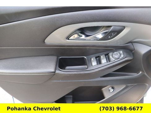 Certified 2023 Chevrolet Traverse LT w/ Rear Camera Mirror Package AWD/4WD image 20