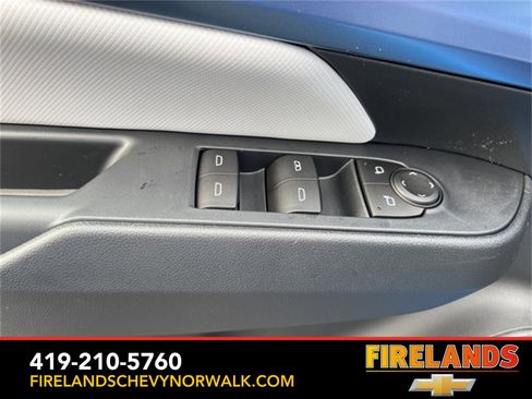 New 2026 Chevrolet Equinox EV LT image 23