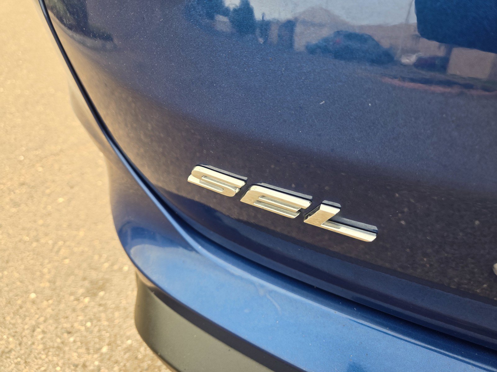 Used 2023 Ford Edge SEL AWD/4WD image 9