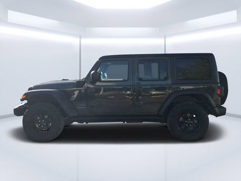 Used 2024 Jeep Wrangler Unlimited AWD/4WD image 6