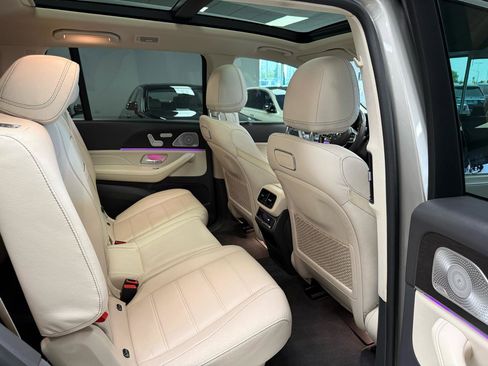 Used 2020 Mercedes-Benz GLS 450 4MATIC image 28