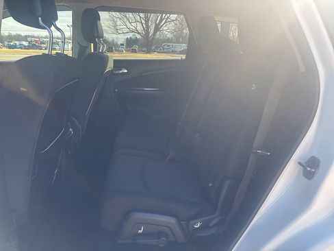 Used 2016 Dodge Journey SXT w/ Comfort/Convenience Group AWD/4WD image 14