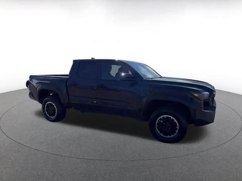 Used 2025 Toyota Tacoma TRD Off-Road image 2