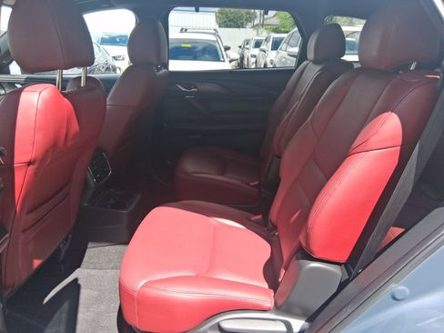 Used 2023 MAZDA CX-9 Carbon Edition AWD/4WD image 15
