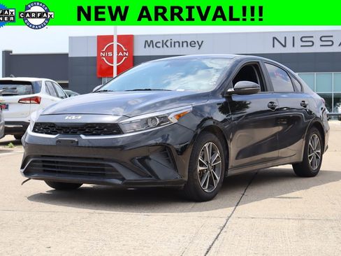 Used 2024 Kia Forte LXS w/ LXS Technology Package FWD image 1