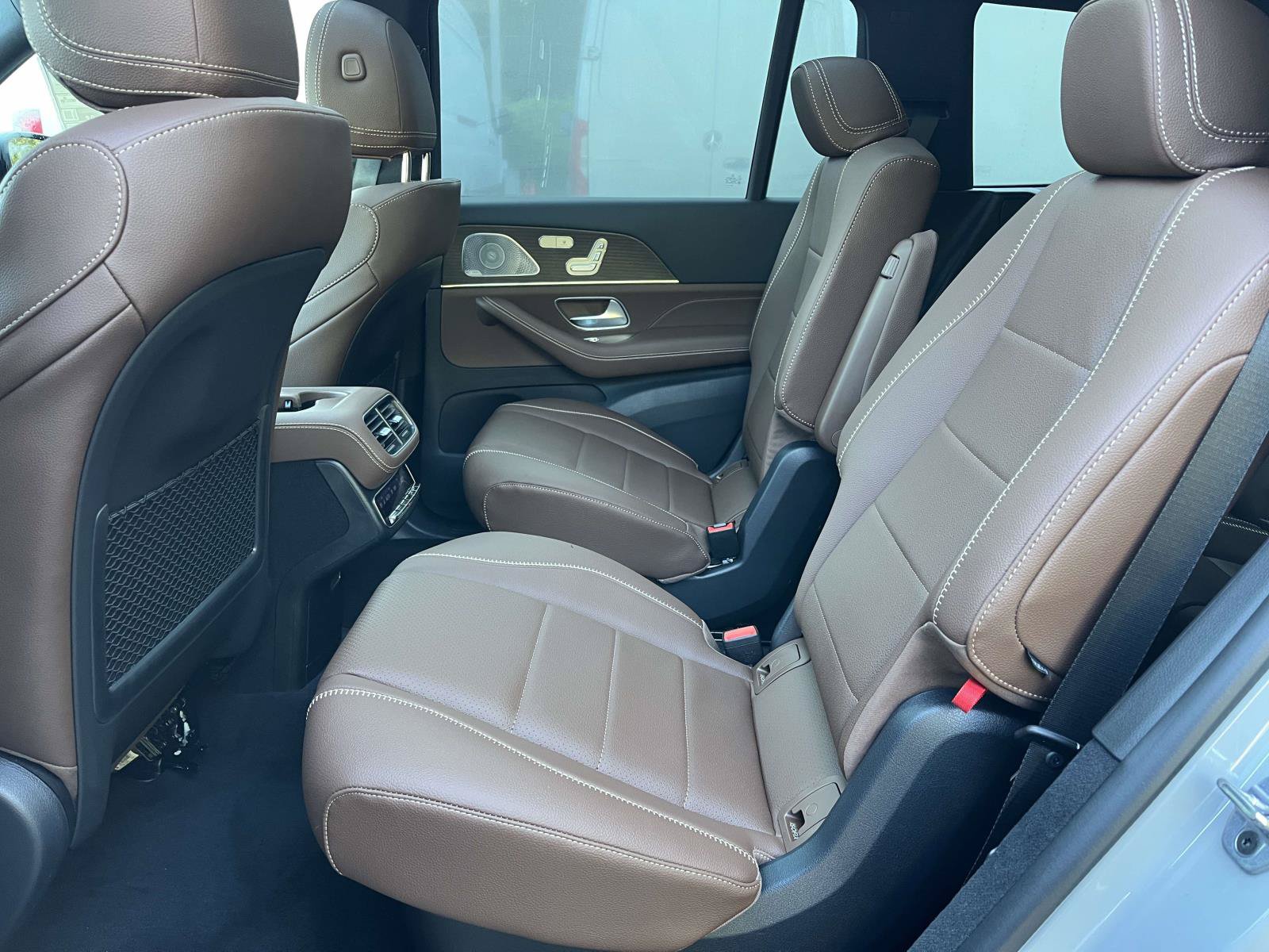 New 2027 Mercedes-Benz GLS 450 4MATIC image 42