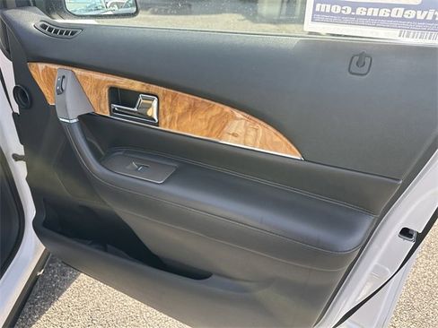 Used 2015 Lincoln MKX AWD w/ Equipment Group 102A image 36