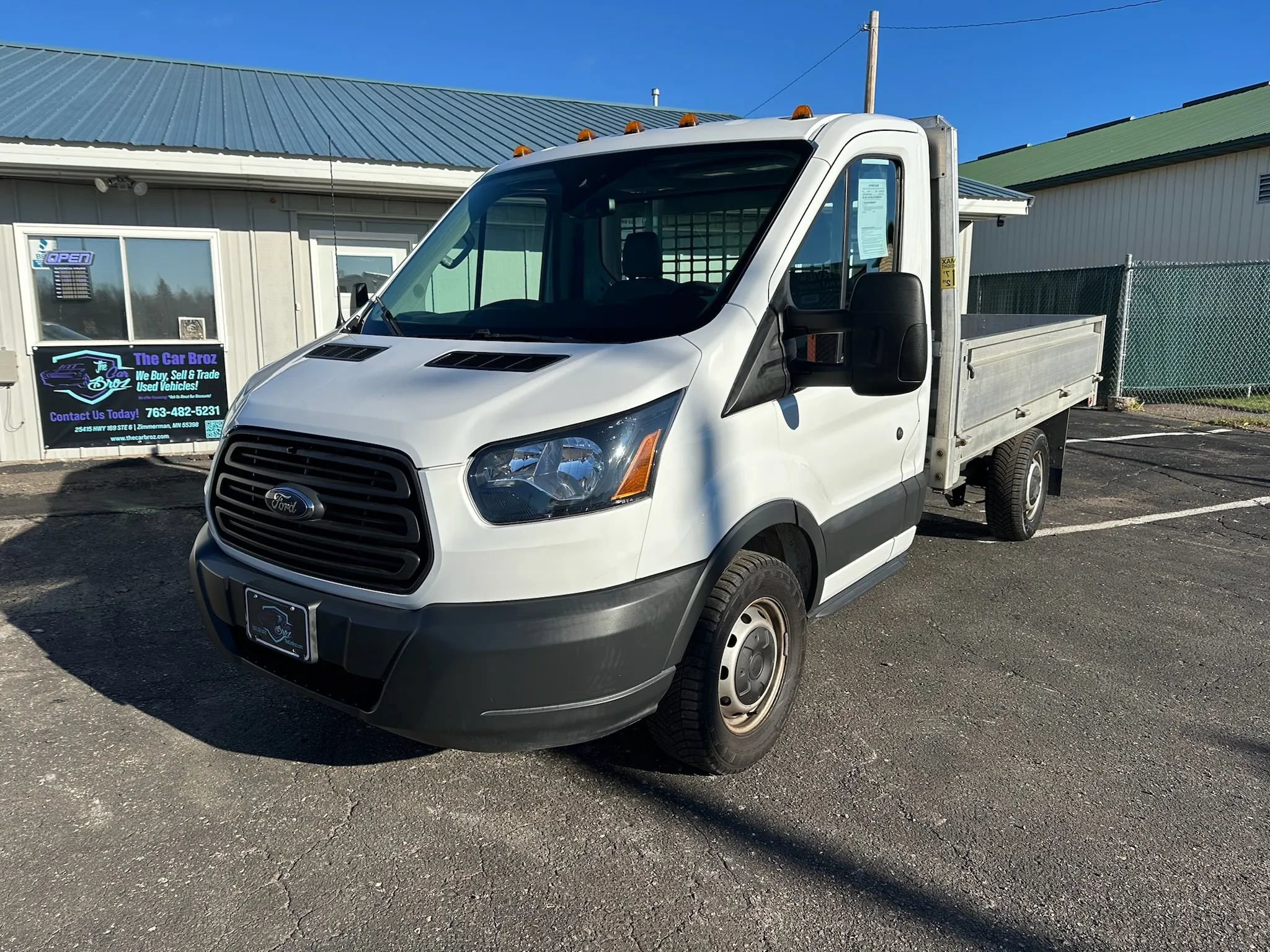 Used 2018 Ford Transit 250 138 RWD image 1