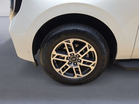 Used 2025 Ford Expedition Max Active RWD image 33
