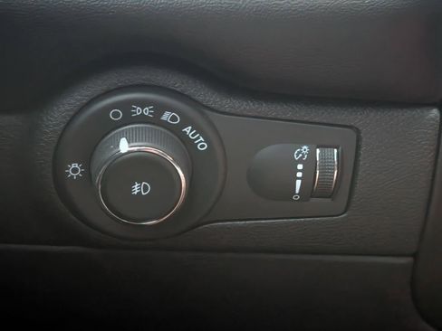 Used 2023 Dodge Durango R/T w/ Tow 'N Go Package image 12