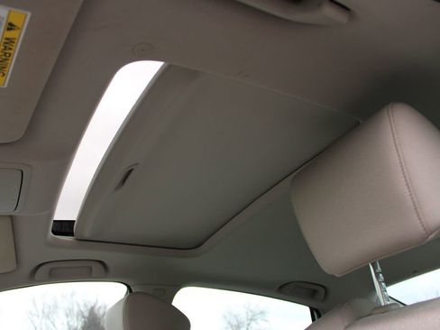 Certified 2018 Honda Accord EX image 32