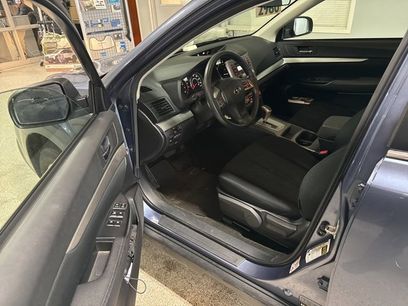 Used 2014 Subaru Outback 2.5i w/ Alloy Wheel Package