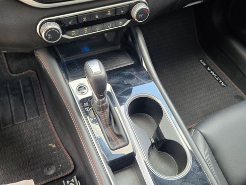 Used 2023 Nissan Altima 2.5 SR w/ SR Premium Package image 21