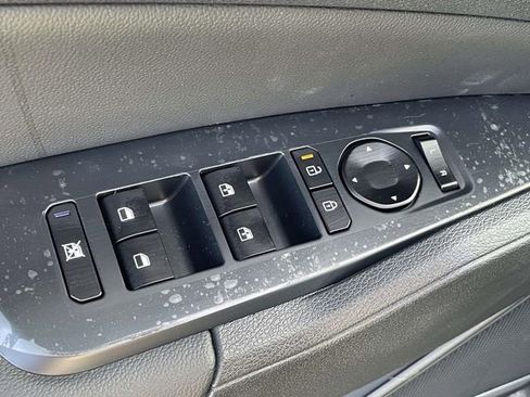 Certified 2026 Kia Sportage EX FWD image 26