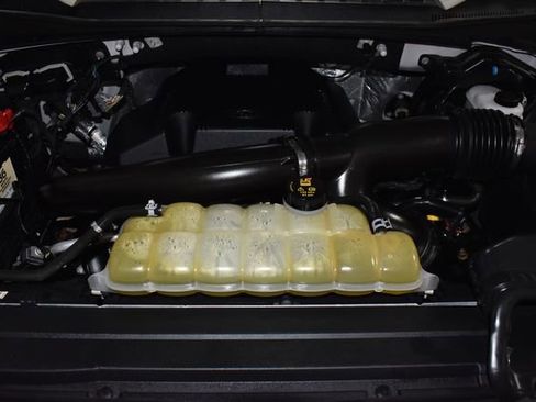 Used 2019 Ford F150 4x4 SuperCrew image 12