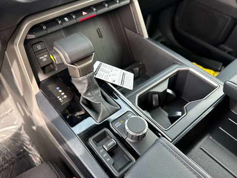 New 2026 Toyota Tundra SR5 w/ SR5 Convenience Package image 17