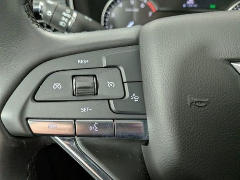 Certified 2023 Cadillac XT6 Luxury AWD/4WD image 7