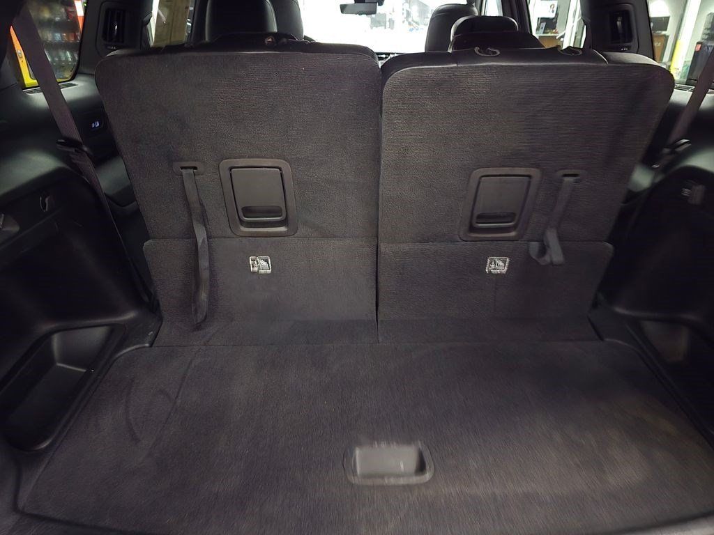 Used 2024 Jeep Grand Cherokee L Limited w/ Luxury Tech Group II AWD/4WD image 45