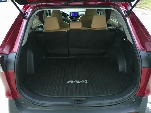 Used 2023 Toyota RAV4 LE image 32