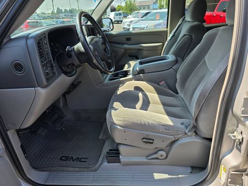 Used 2004 GMC Yukon SLE w/ Sound System Plus Package AWD/4WD image 23