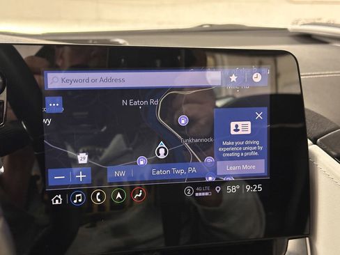 Used 2022 Chevrolet Corvette Stingray Preferred Cpe w/ Battery Protection Package RWD image 41