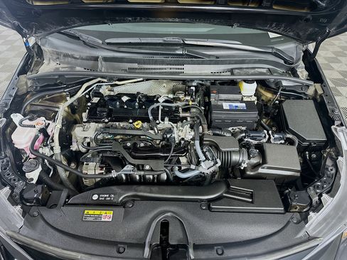 Used 2025 Toyota Corolla LE image 32