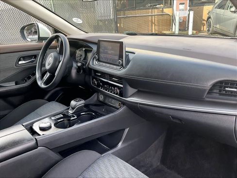 Certified 2023 Nissan Rogue SV image 14