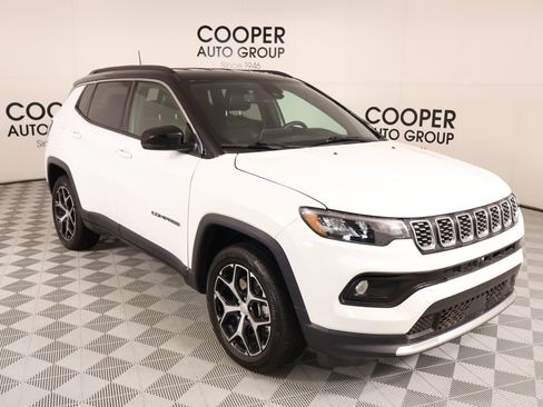 Used 2024 Jeep Compass Limited AWD/4WD image 1