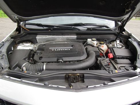 Used 2019 Cadillac XT4 Sport AWD/4WD image 28