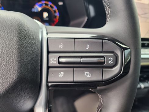 New 2026 Chevrolet Colorado ZR2 w/ Technology Package image 28