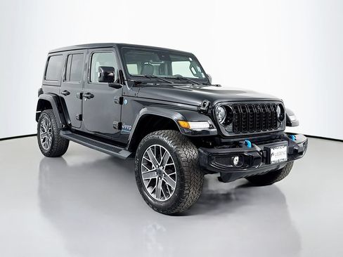 Used 2024 Jeep Wrangler High Altitude AWD/4WD image 4