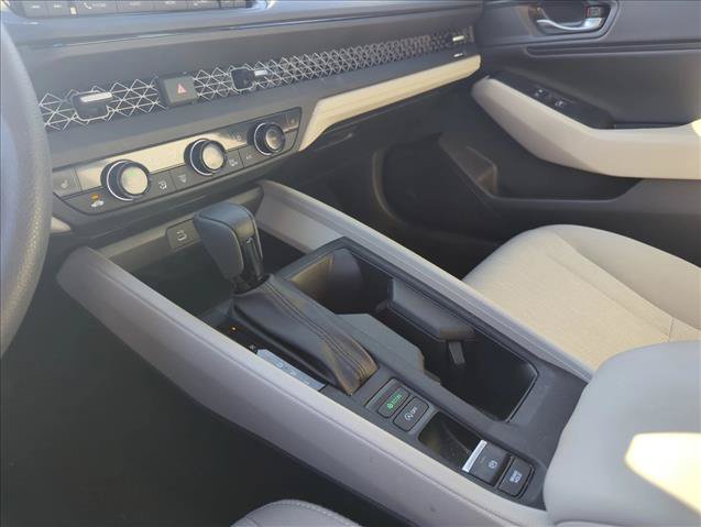 Used 2023 Honda Accord EX image 15