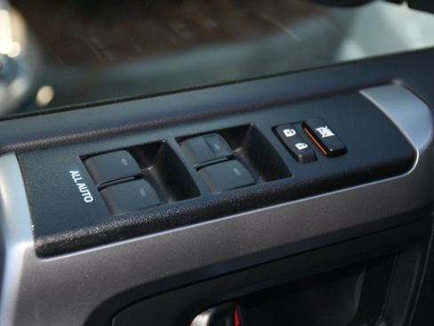 Used 2023 Toyota 4Runner Limited image 12