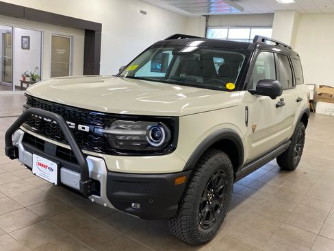 New 2025 Ford Bronco Sport Badlands w/ Sasquatch Badlands Package image 5