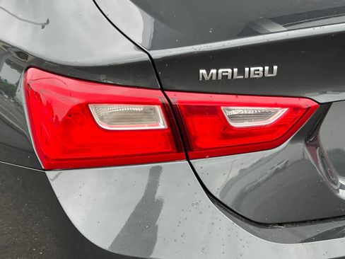 Used 2018 Chevrolet Malibu LT FWD image 20