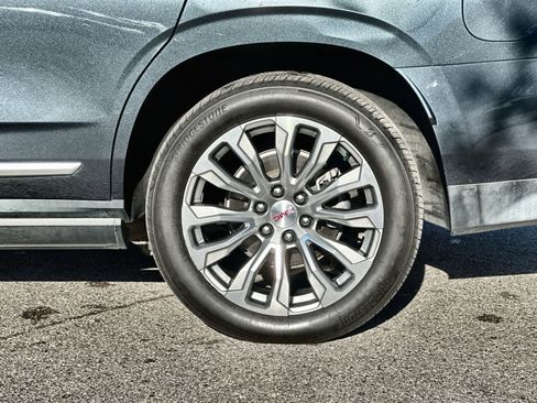 Used 2021 GMC Yukon Denali w/ Denali Ultimate Package image 8