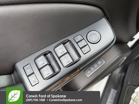 Used 2019 Chevrolet Suburban LT AWD/4WD image 24