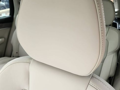 New 2026 Volvo XC90 B6 Ultra w/ Protection Package AWD/4WD image 6