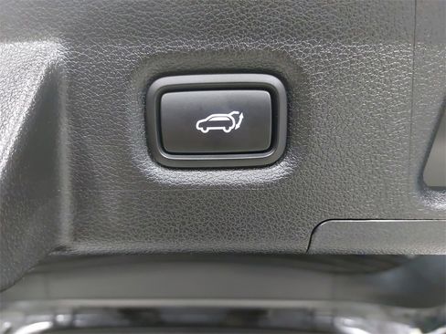 Used 2023 Hyundai Santa Fe XRT image 13